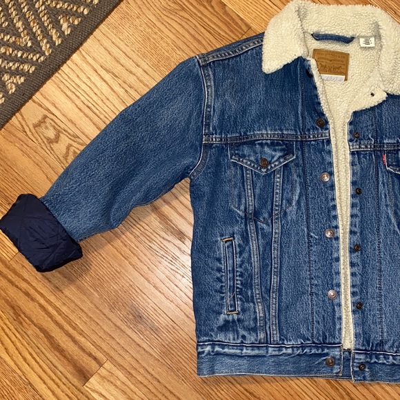 Levi's Ex-Boyfriend Sherpa-Lined Denim Trucker Jacket - Picture 8 of 9